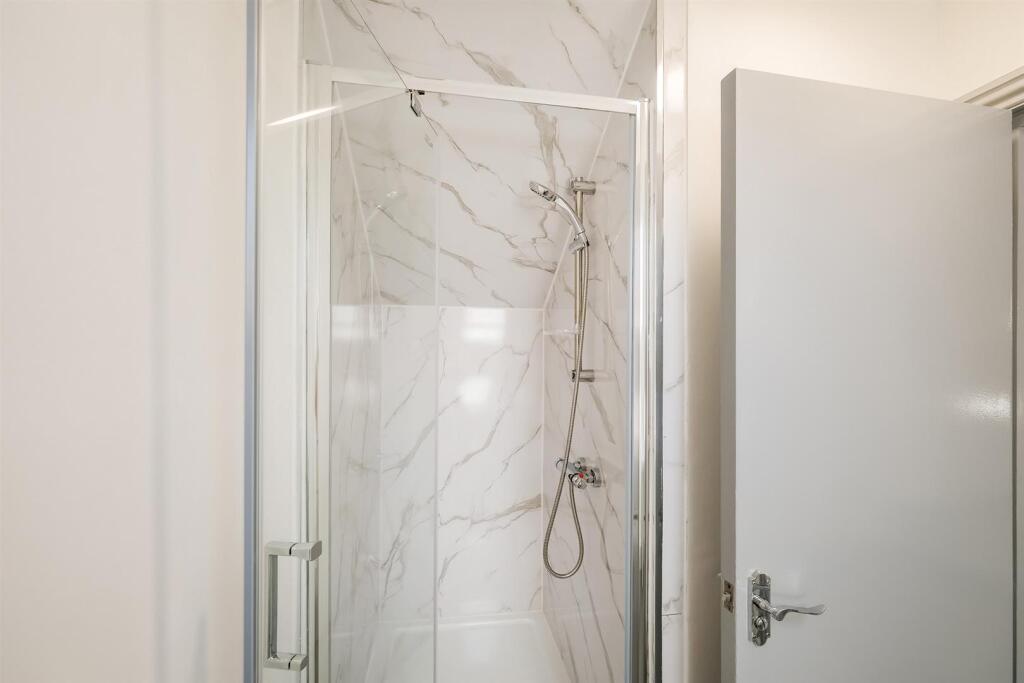 78-80 Spruce Hills Flat 5-2_web.jpg