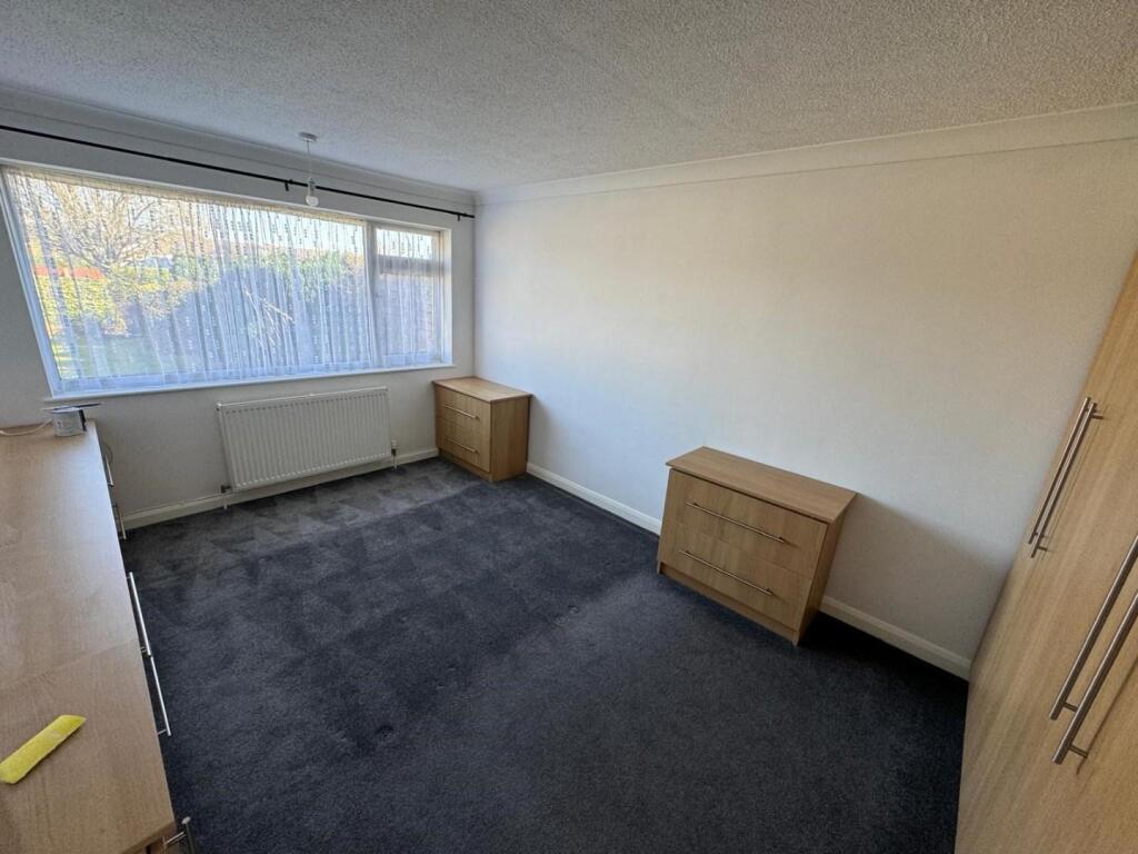 main bedroom 2.jpg