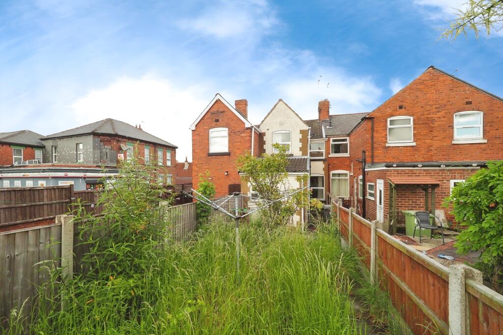 Great sized Rear Garden