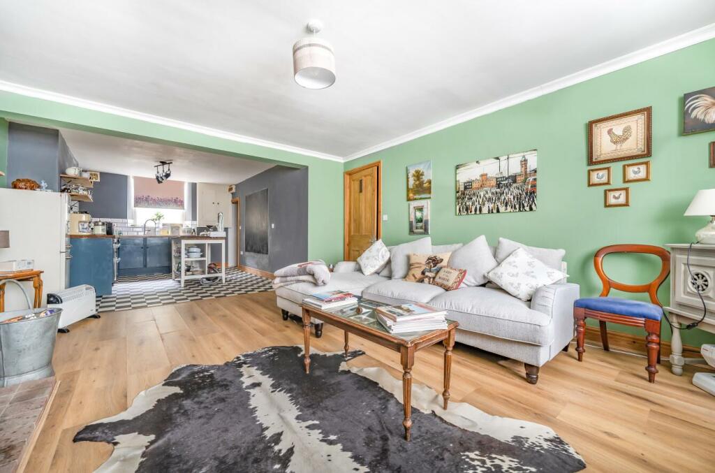 OPEN PLAN LOUNGE/KITCHEN/DINER