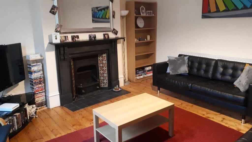 26 Lyndhurst Lounge 1.jpg