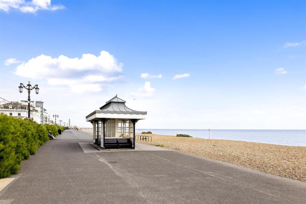 Heene Terrace, West Mansions 25a-022.JPG