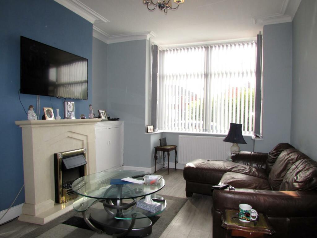 Deanway6lnge1.JPG