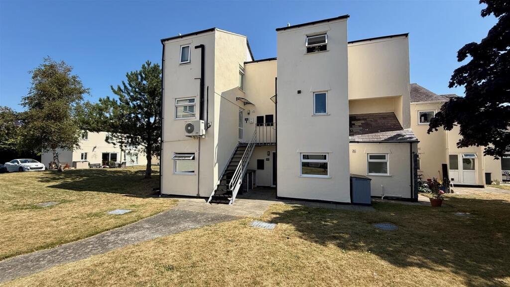 ground floor apartment