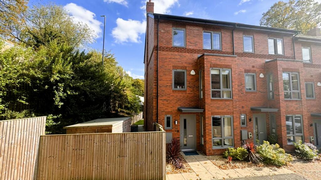 Front - Victoira Gardens Headingley