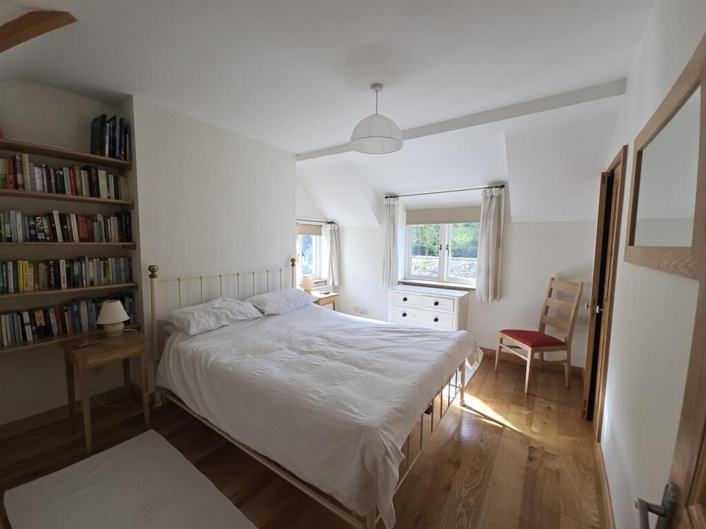 WhatsApp Image 2025-10-08 at 12.15.34_736a6a44.jpg