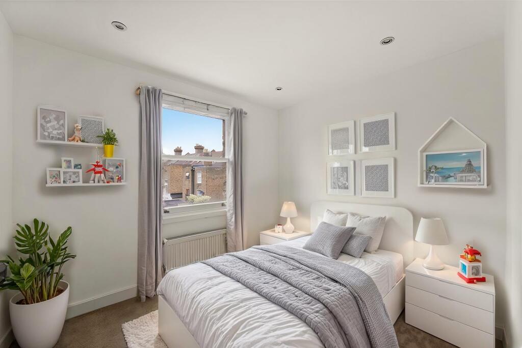 Bedroom-3.jpg