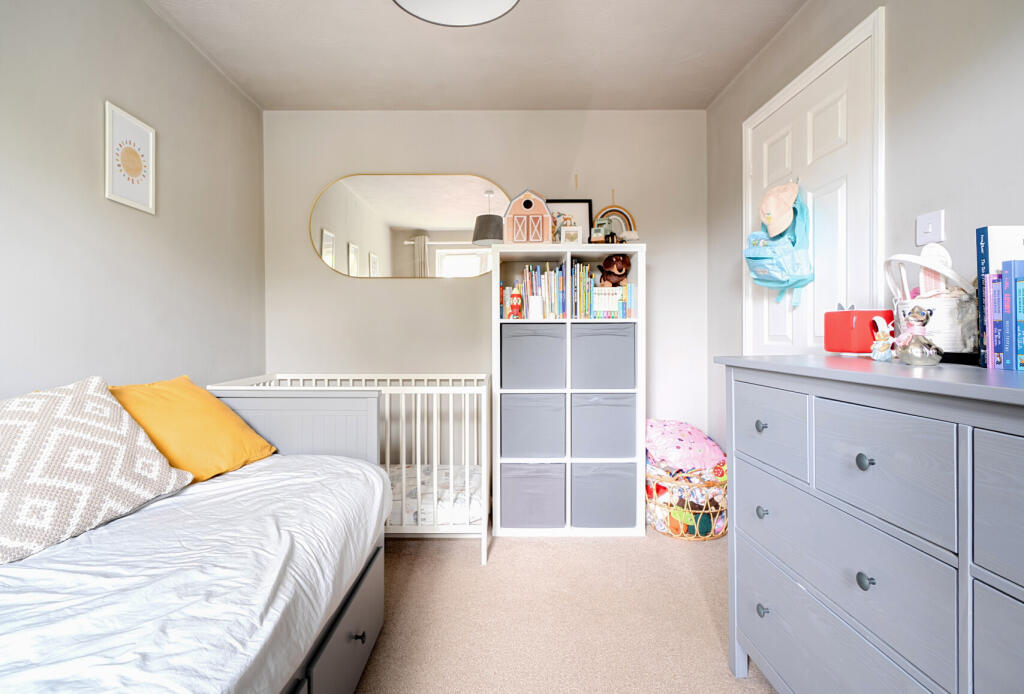 1346682-18-68b718...