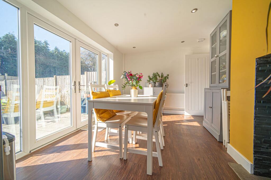 Kitchen/Dinning Room