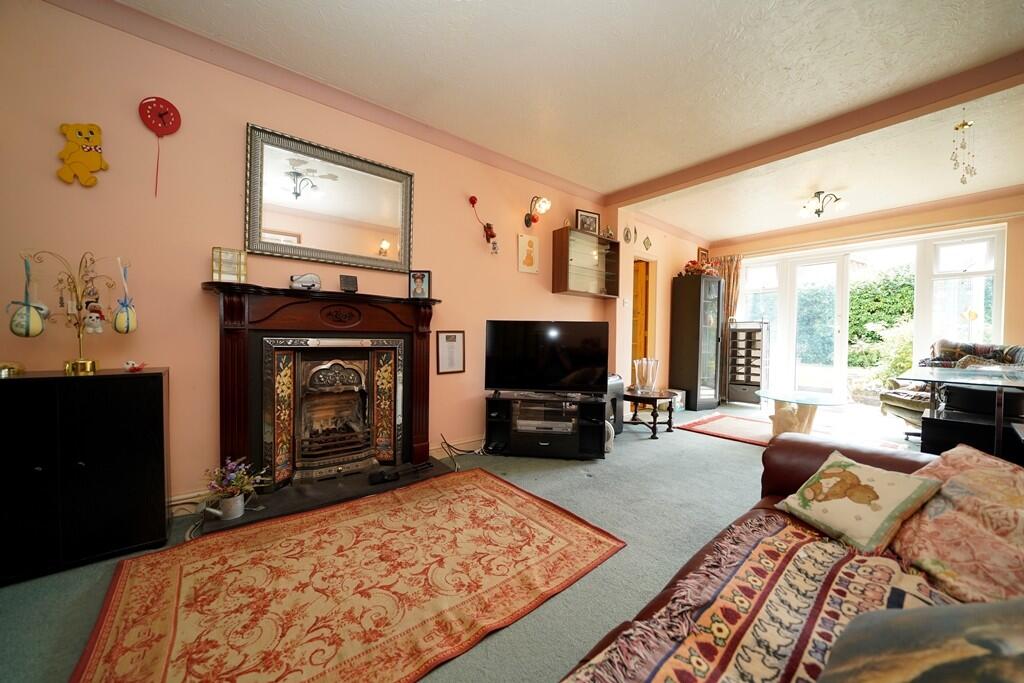 Lounge 2
