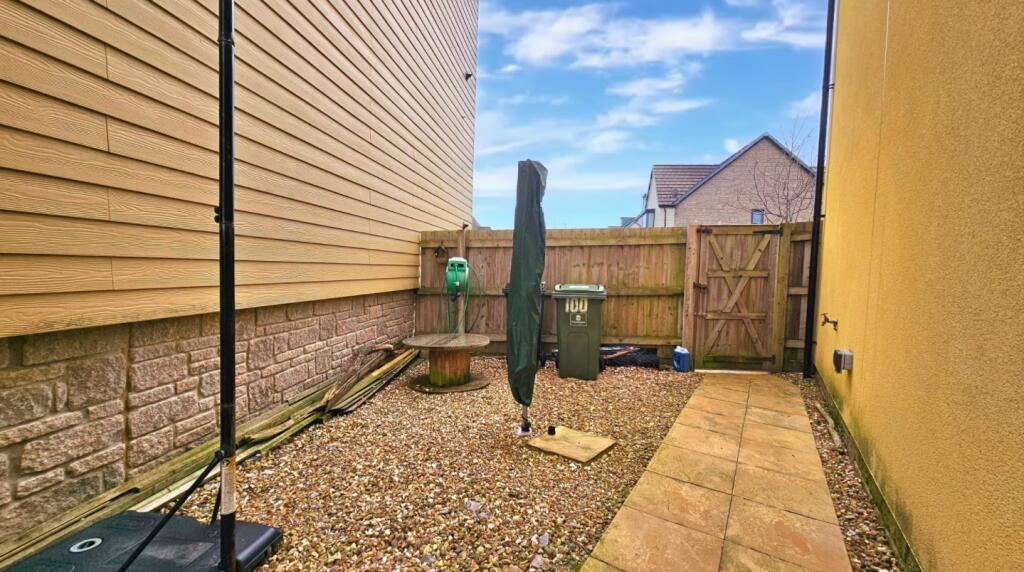 Side garden