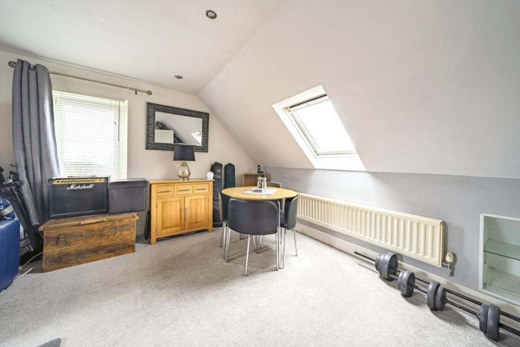 Lounge/Dining Room