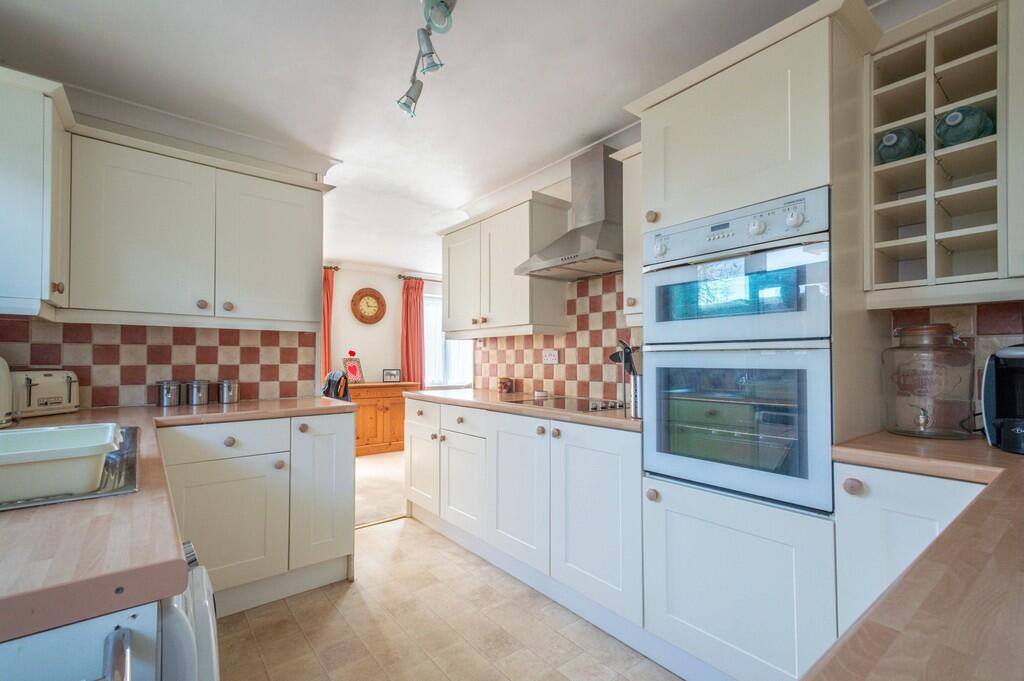 4 Strollers Way-0...