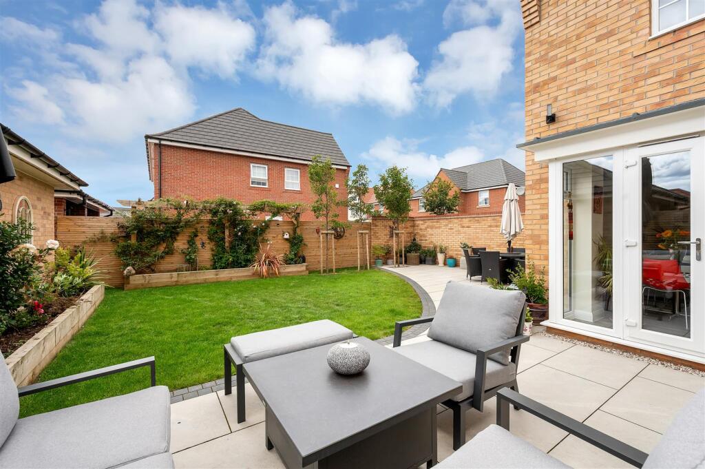 16 Penson Gardens WEB PH-17.jpg