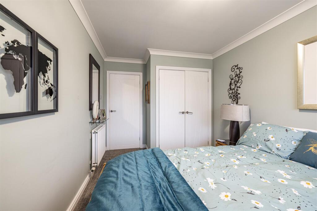 2 Kingsknowe Gardens Galashiels 12.JPG