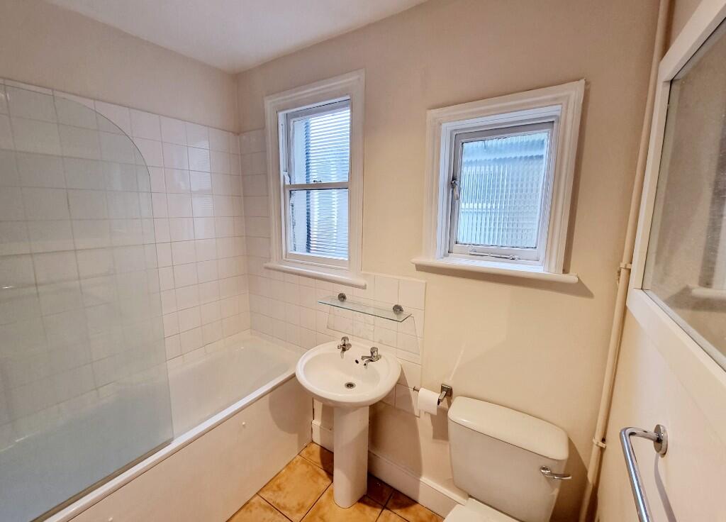 Family bathroom 