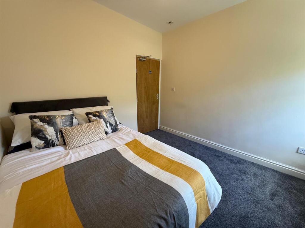 room4 4th2.jpeg