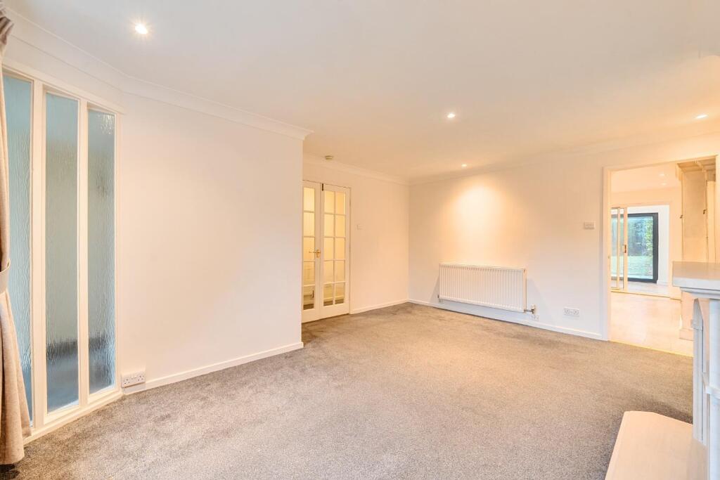 lounge 2 through kitchen.jpg