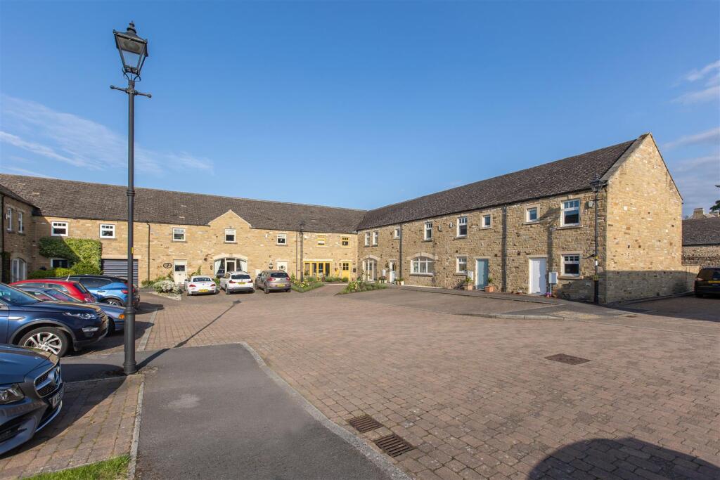 Hallgarth Court 16 External-3.jpg