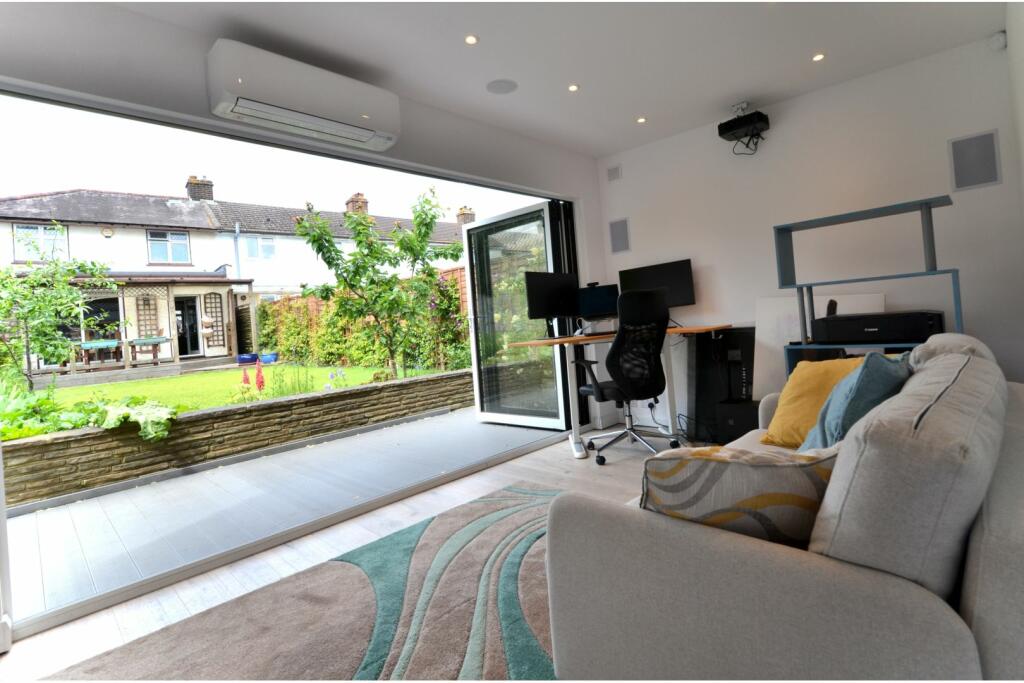 Garden room