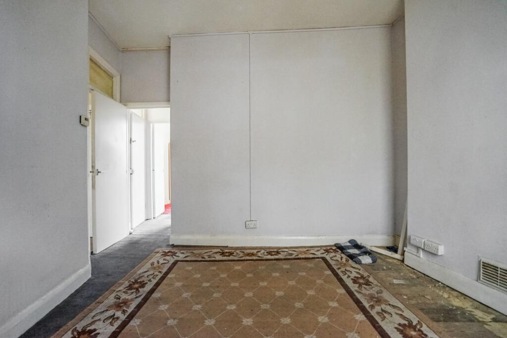 Flat B, 198 Stockwell Road, Brixton, London, SW9 9TB