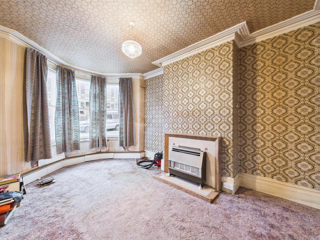 4 - 3-bedroom terraced house.jpg