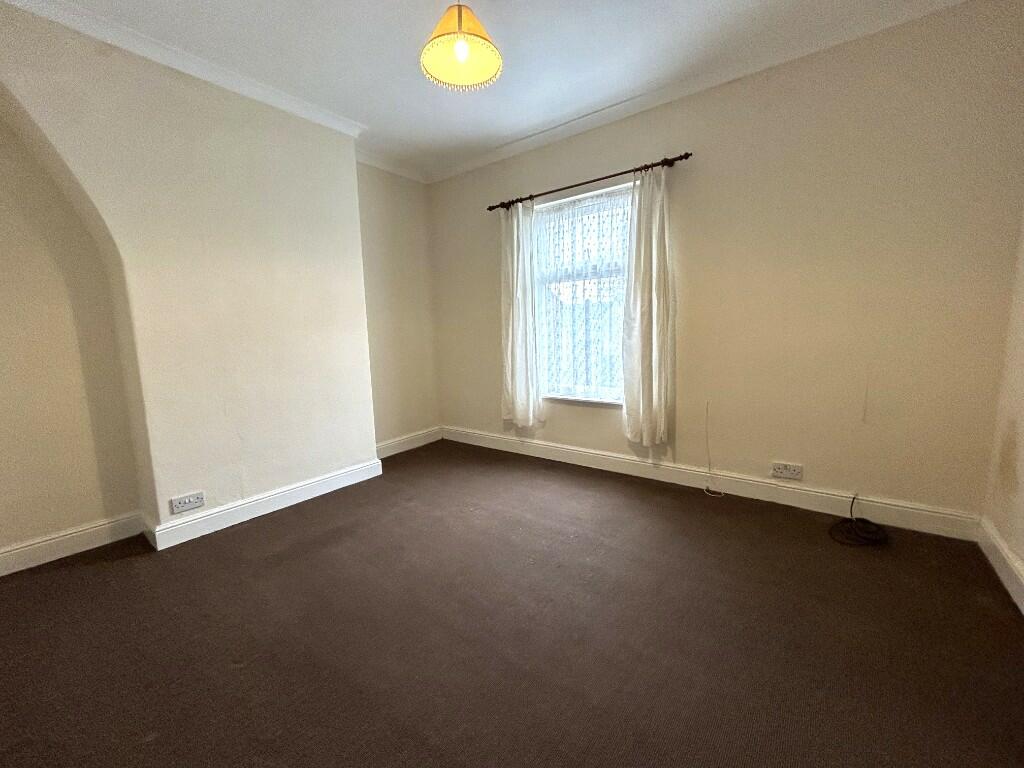 Bedroom (e)