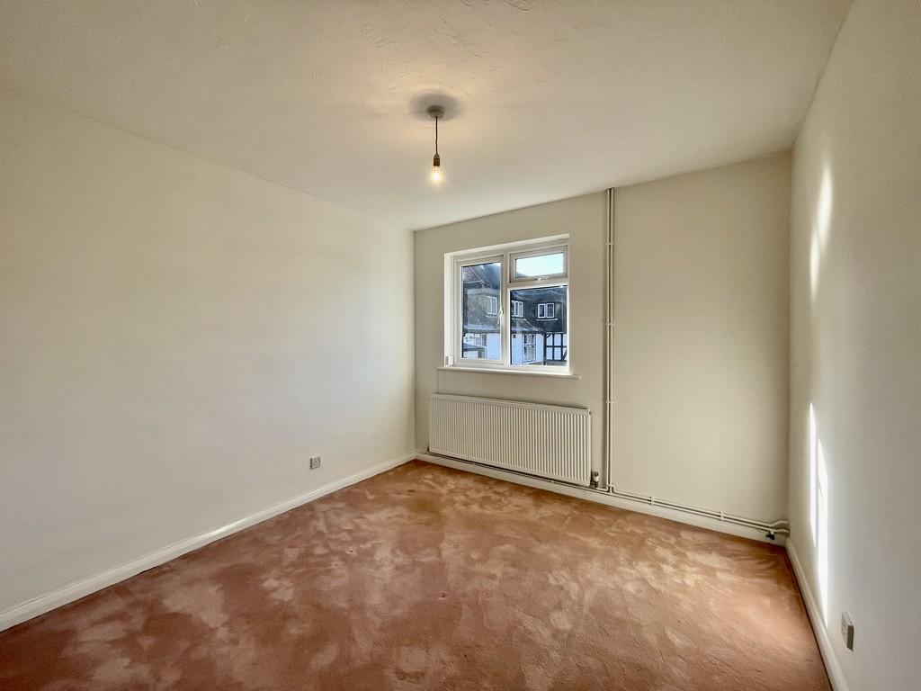 Bedroom 1 (1)