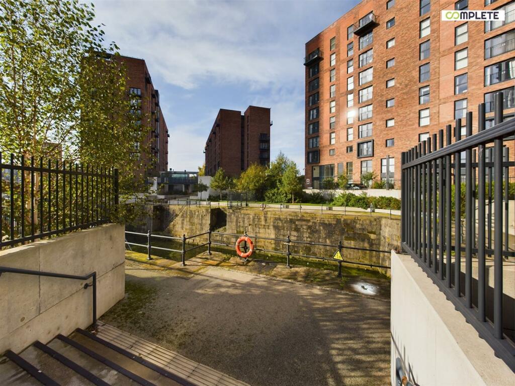 CAM01231G0-PR0080-STILL027.jpg