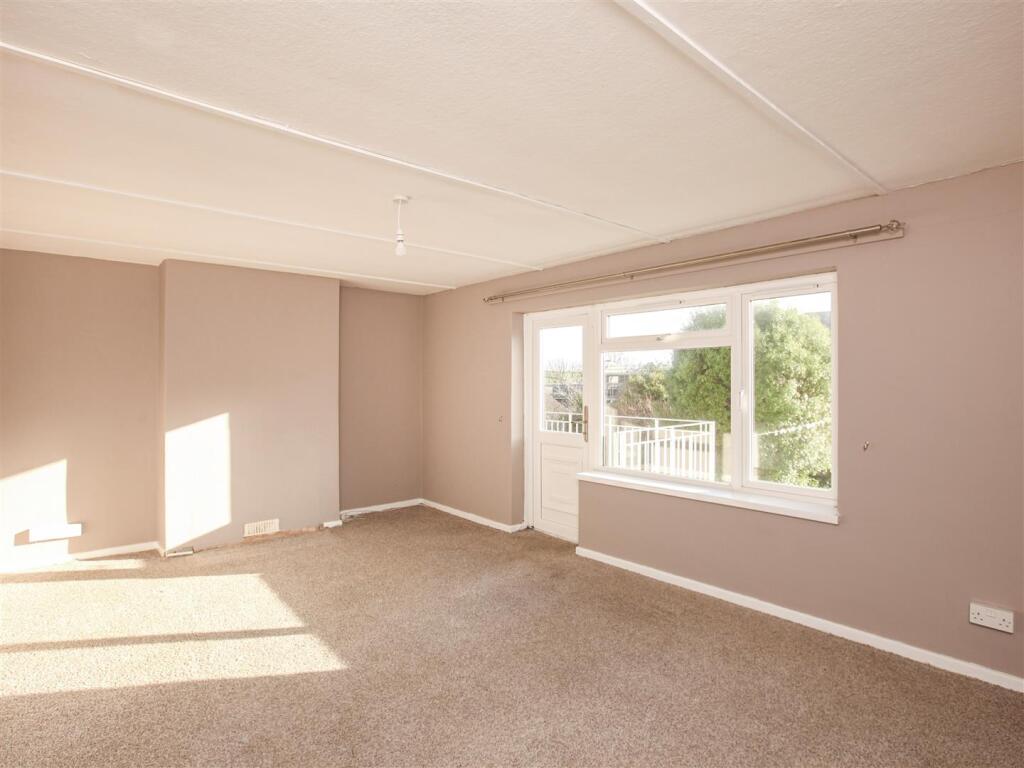 10 Kingsale Road, Salcombe, Devon TQ8 8AS | Hollis