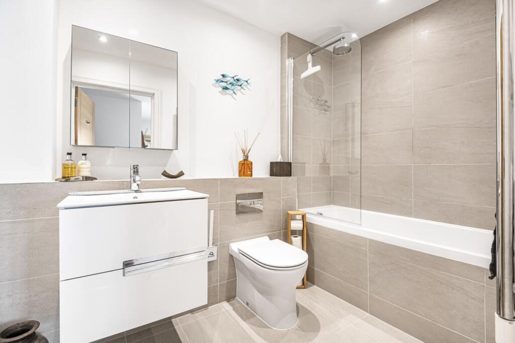 Family bathroom