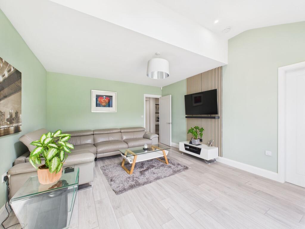 Sitting Room/Ground Floor Bedroom