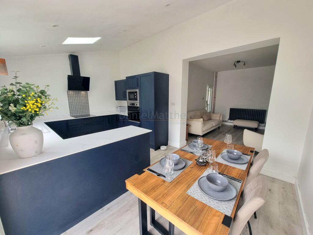 Open Plan Kitchen/Dining/Family Room