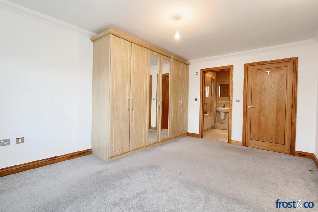 Bedroom to EnSuite