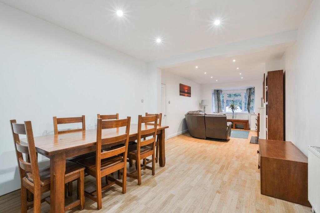 REIGATE ROAD (11).jpg