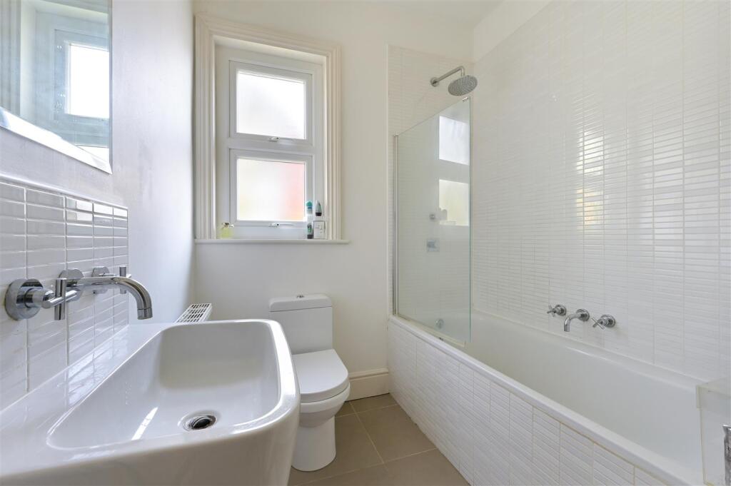 TOWER COURT 1, FLAT 3 (16 FROM 26)-12.jpg