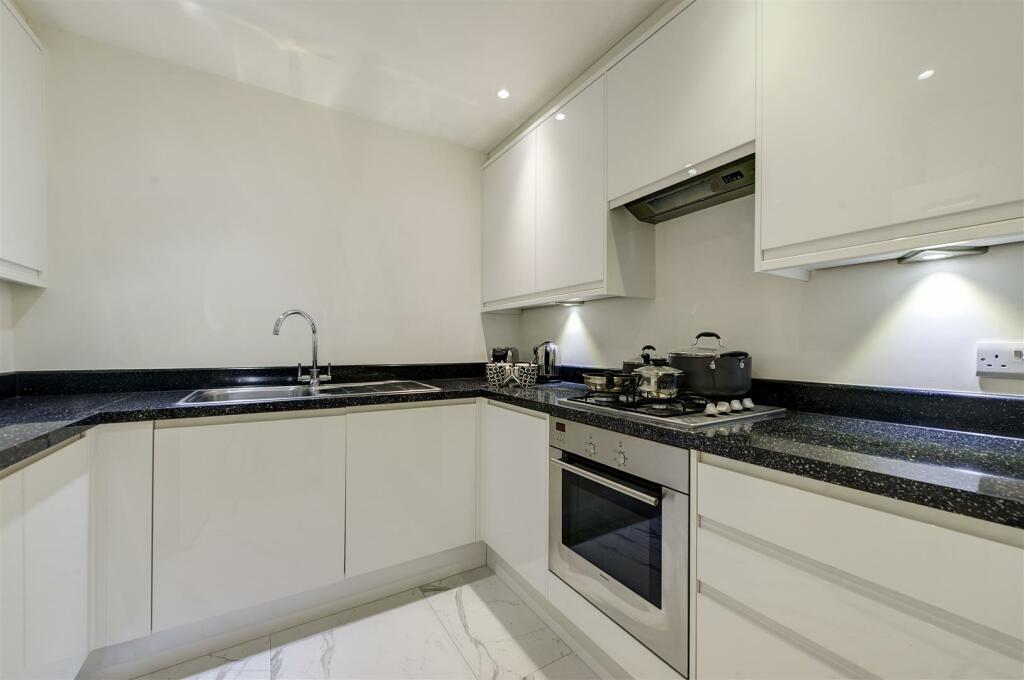 3 at 79 to 81 lexham gardens 362229 kit_RGB.jpg
