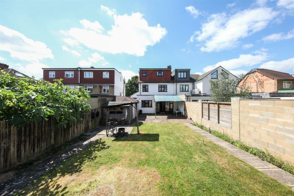 52 Salmon Street - v2reiaUQeMbG0fLb3xKB.jpg