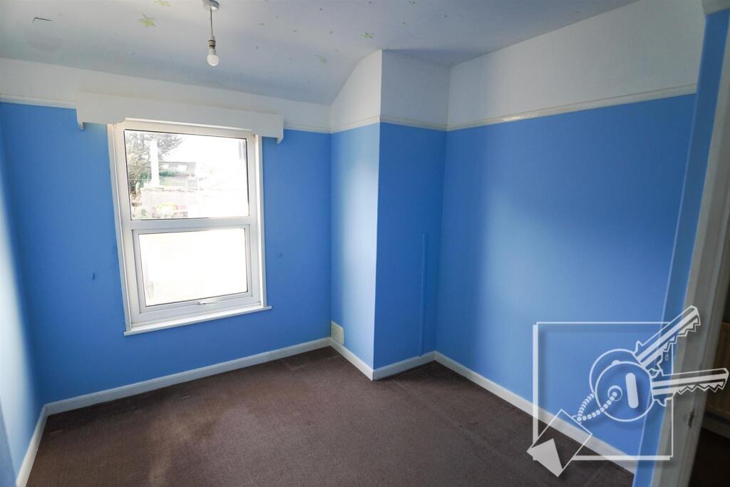 BEDROOM 2: