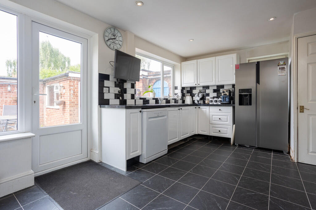 38 Fowler Ave - 0...