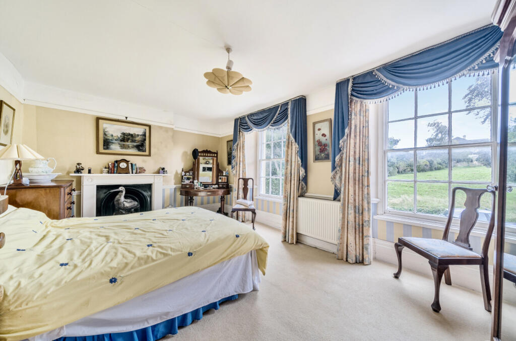 1369263-11-68f675...