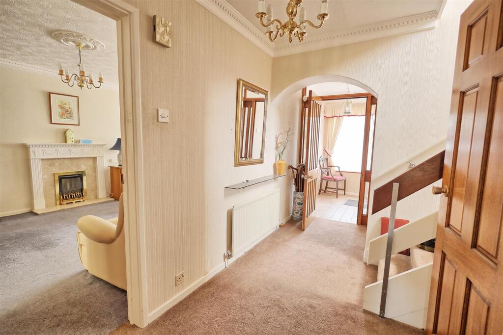 INNER HALLWAY
