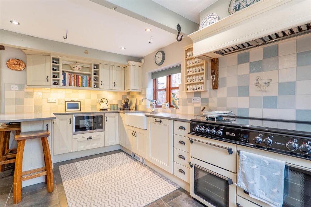 Kitchen/Breakfast Room