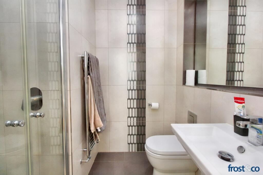Bedroom 2 En-Suite