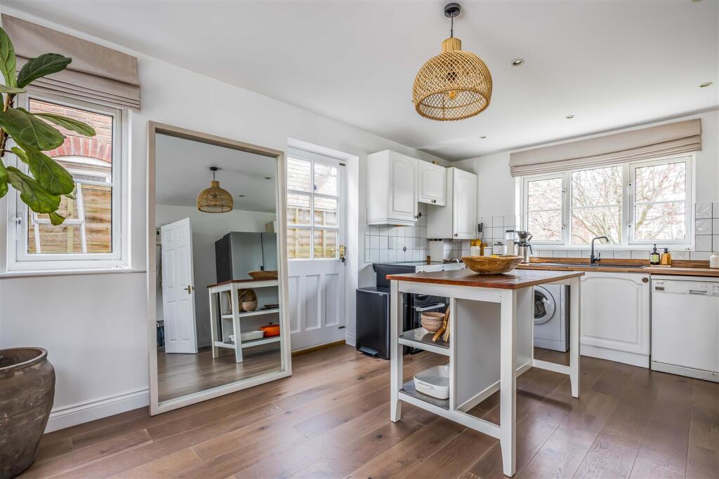 St. Ebbes Cottage, Victoria Road, Hayling Island-S