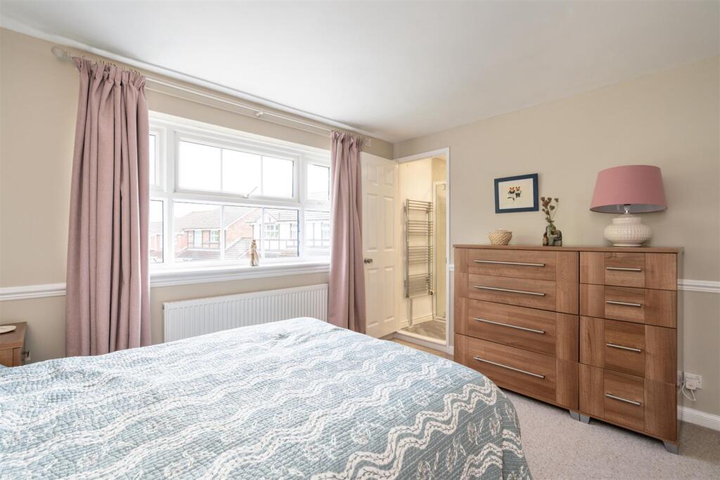 19 Chelveston Crescent_22.jpg