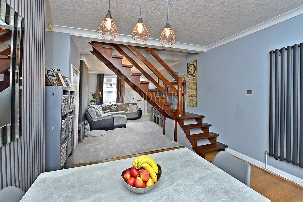 Living/Dining Roo...