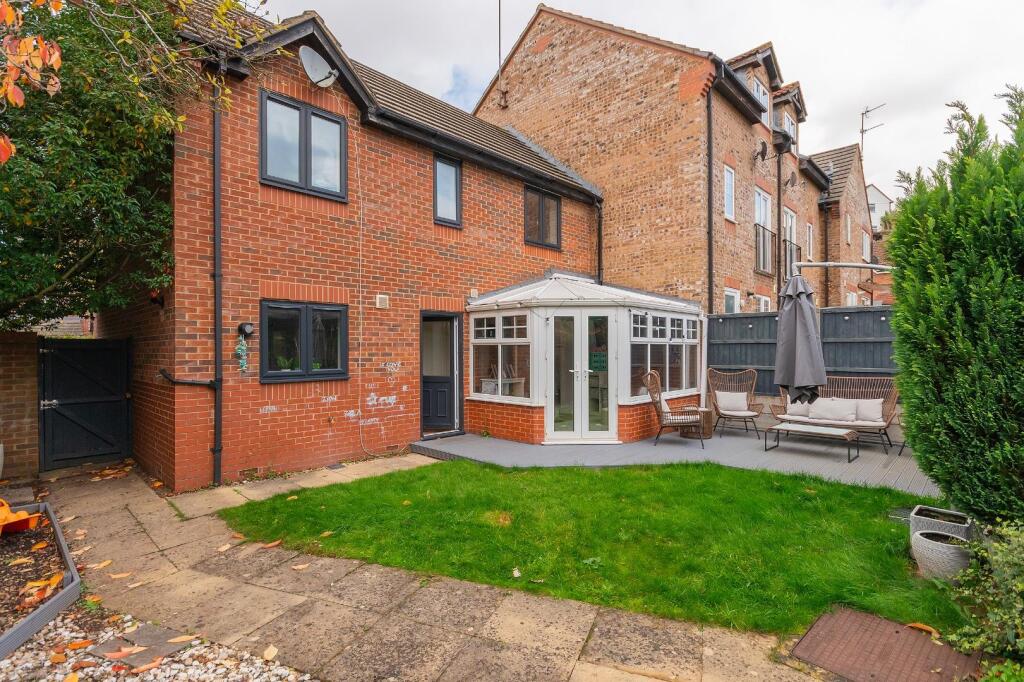 0S4GASG - External I.jpg