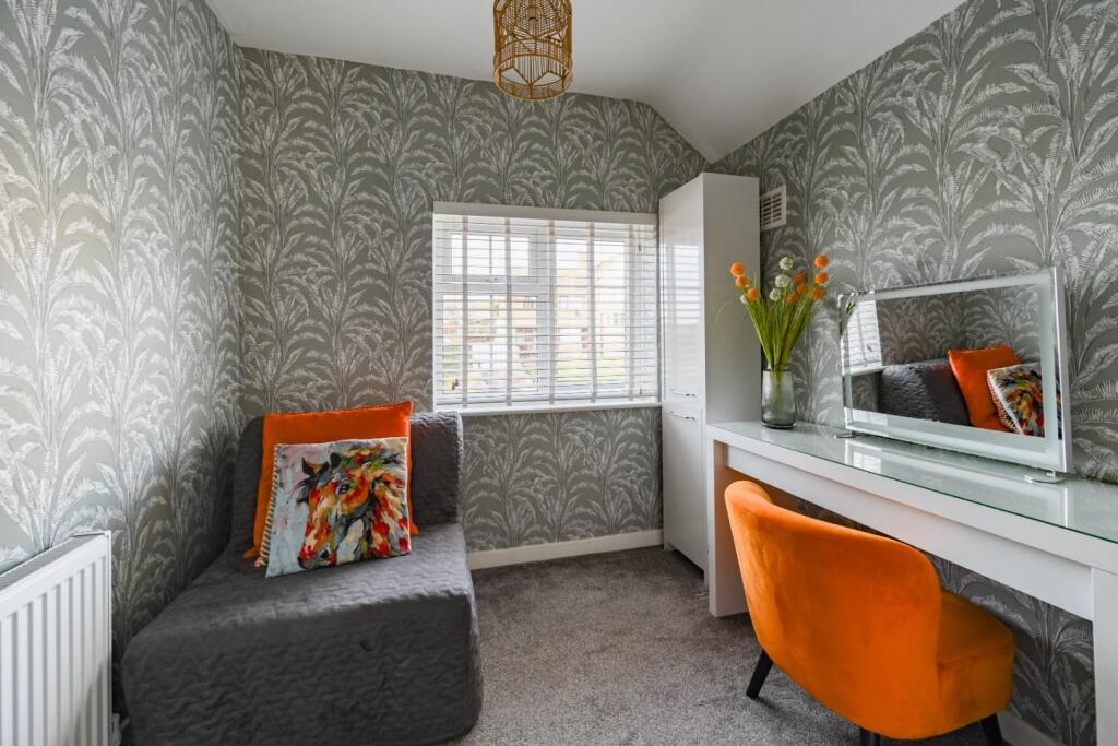 97 Wimperis Way (14 of 31).jpg