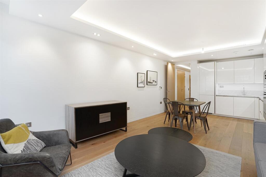 Charlotte Mews - Bruton Property